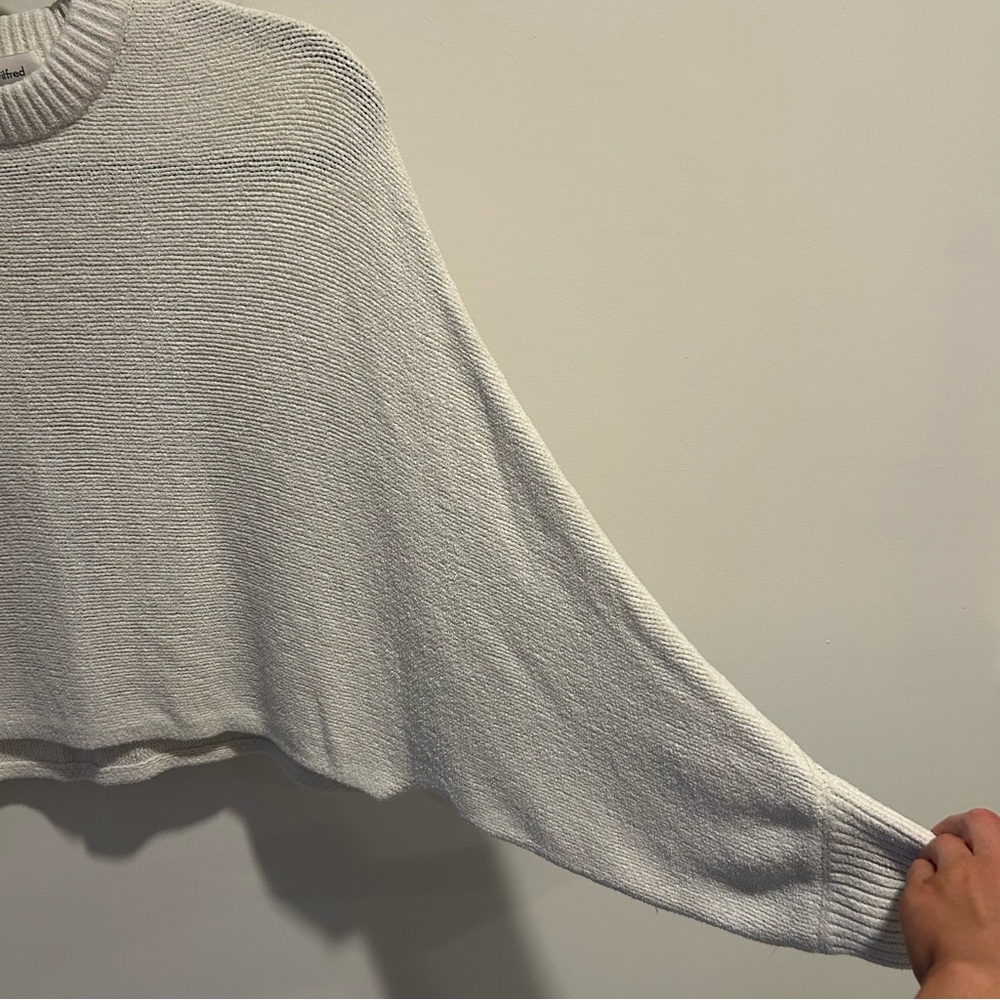 Aritzia Wilfred Cream Sweater Size Small - Picture 2 of 8
